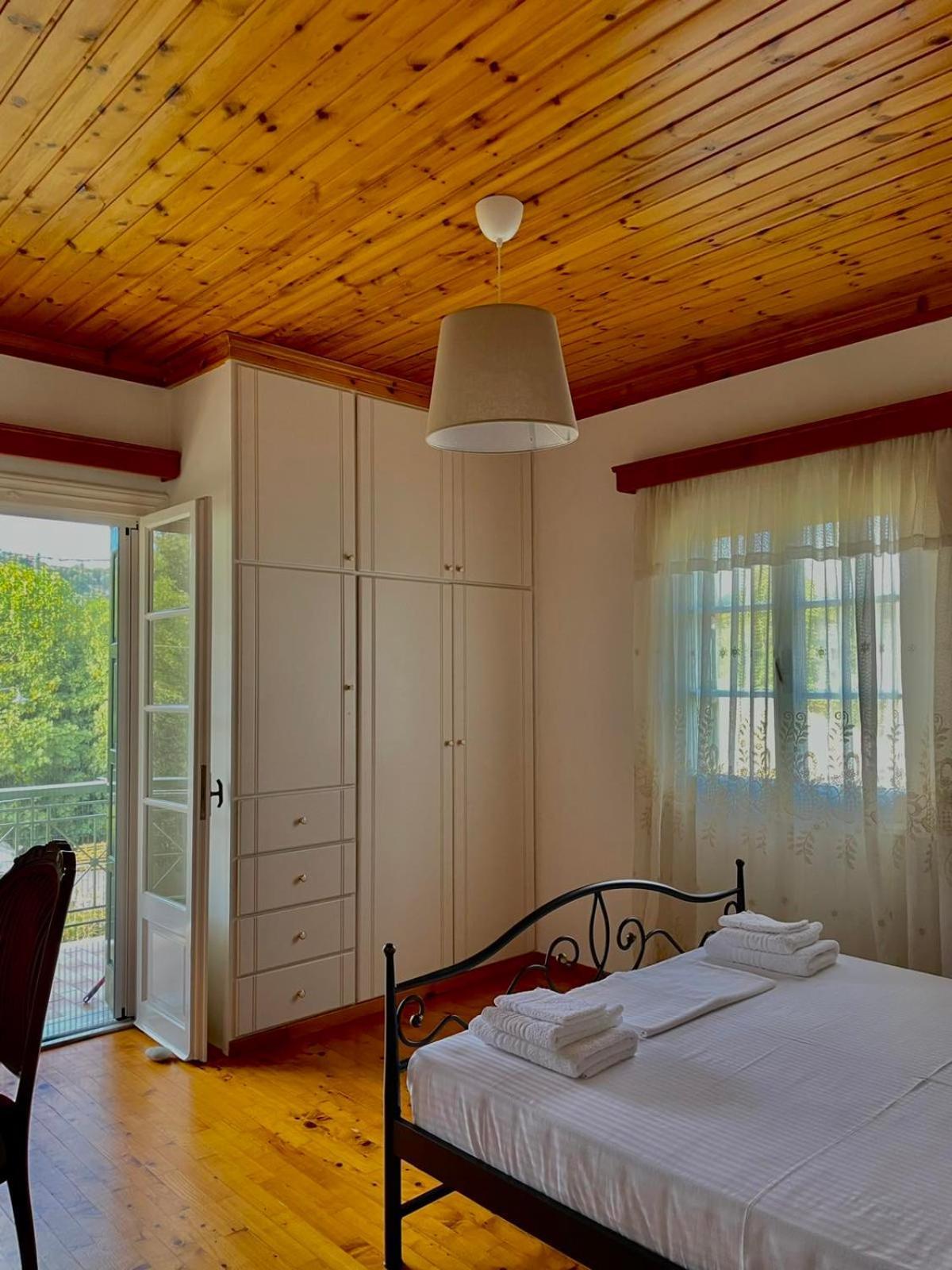 Villa Anesis à Asprogerakata Extérieur photo